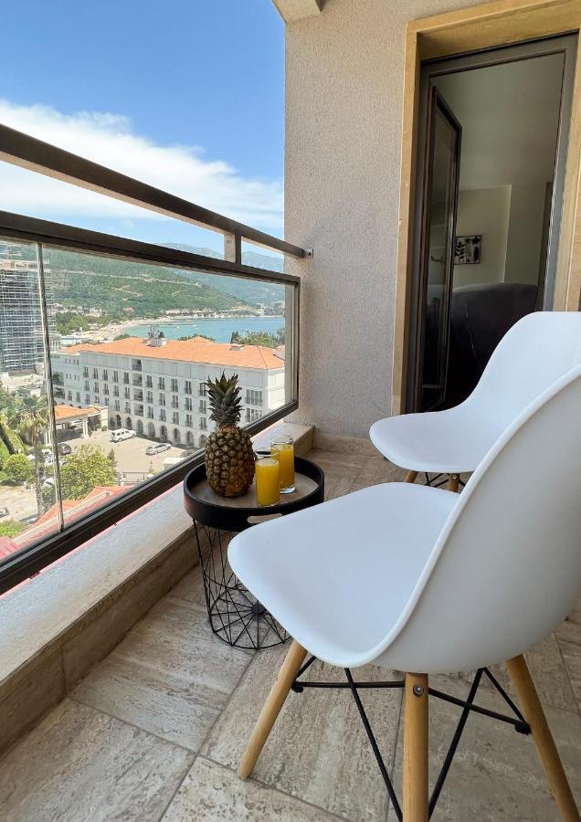 Four Views Apartment Budva