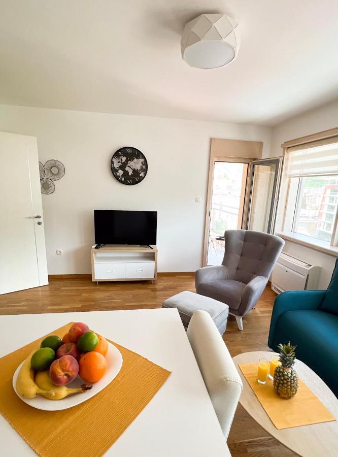 Four Views Apartment